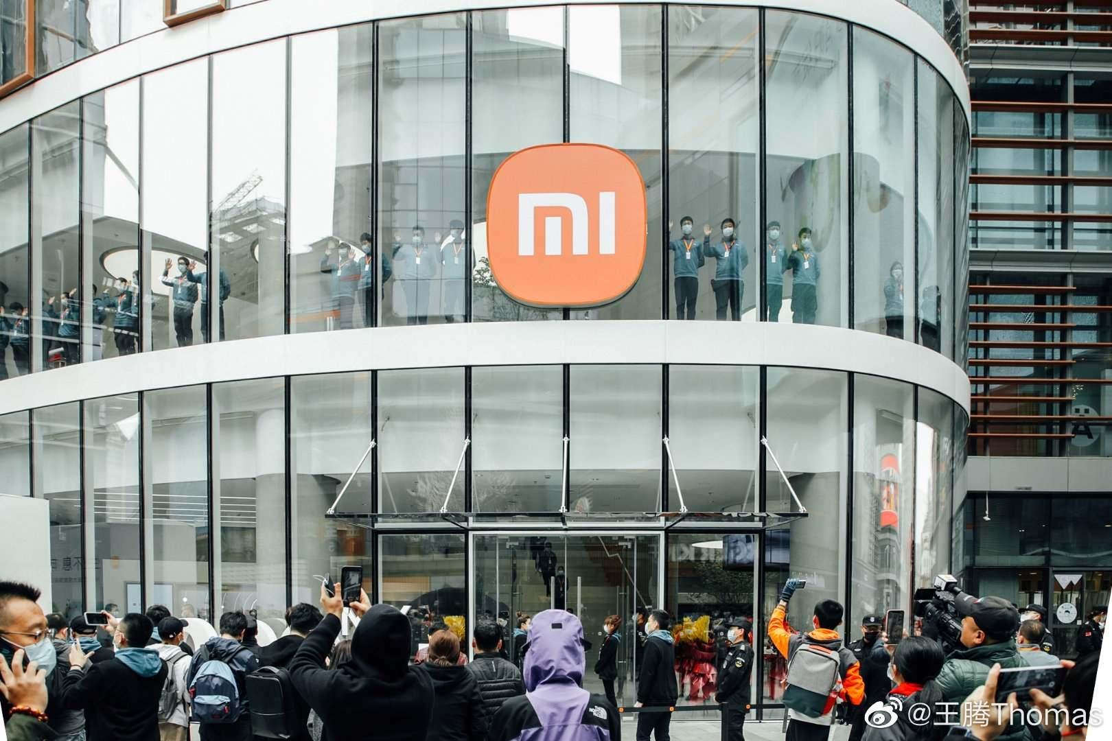 雷军Logo视频采访，深度解析小米生态的领航者