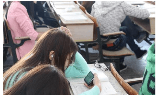 老师上课玩手机怎么办？探究解决之道