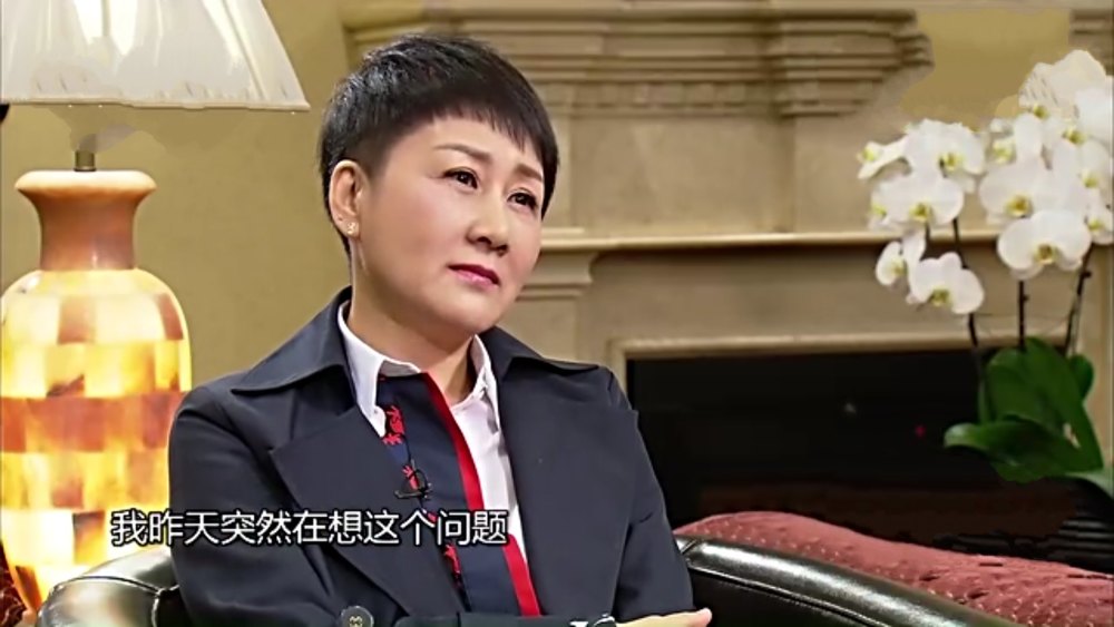 张凯丽谈35岁就业门槛，职场之路的新挑战与机遇