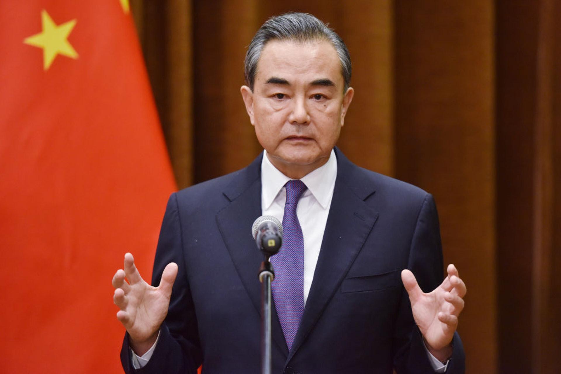 王毅就台湾问题答记者问，坚定维护国家主权，推动两岸关系和平发展