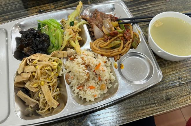 天津大爷的豆腐丝传奇，大刀下的匠心独运