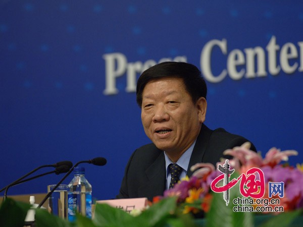 人社部部长两句话概括今年就业形势
