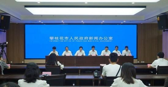 政协常委回应育儿补贴政策难点解读