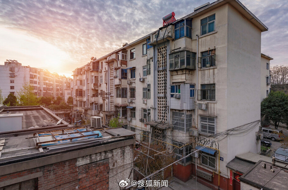 2000年以前老旧小区改造，重塑城市面貌的关键一环