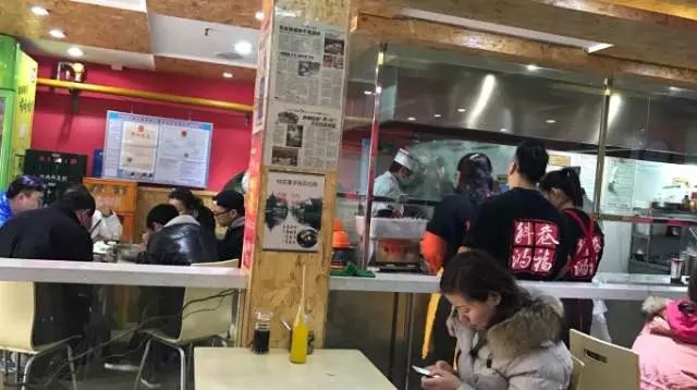 南京餐馆因低价走红，美食与性价比的双重魅力