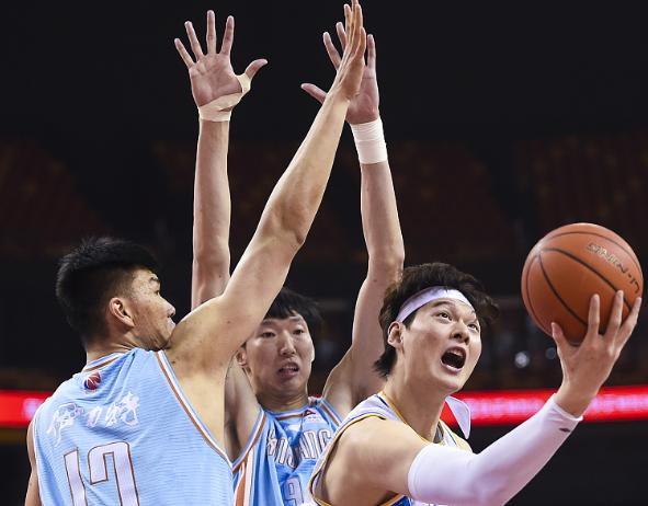CBA季后赛12队全出炉，战火重燃篮球盛宴