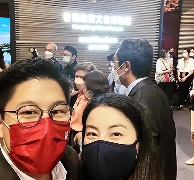 霍启刚终于承认——揭开神秘面纱的背后