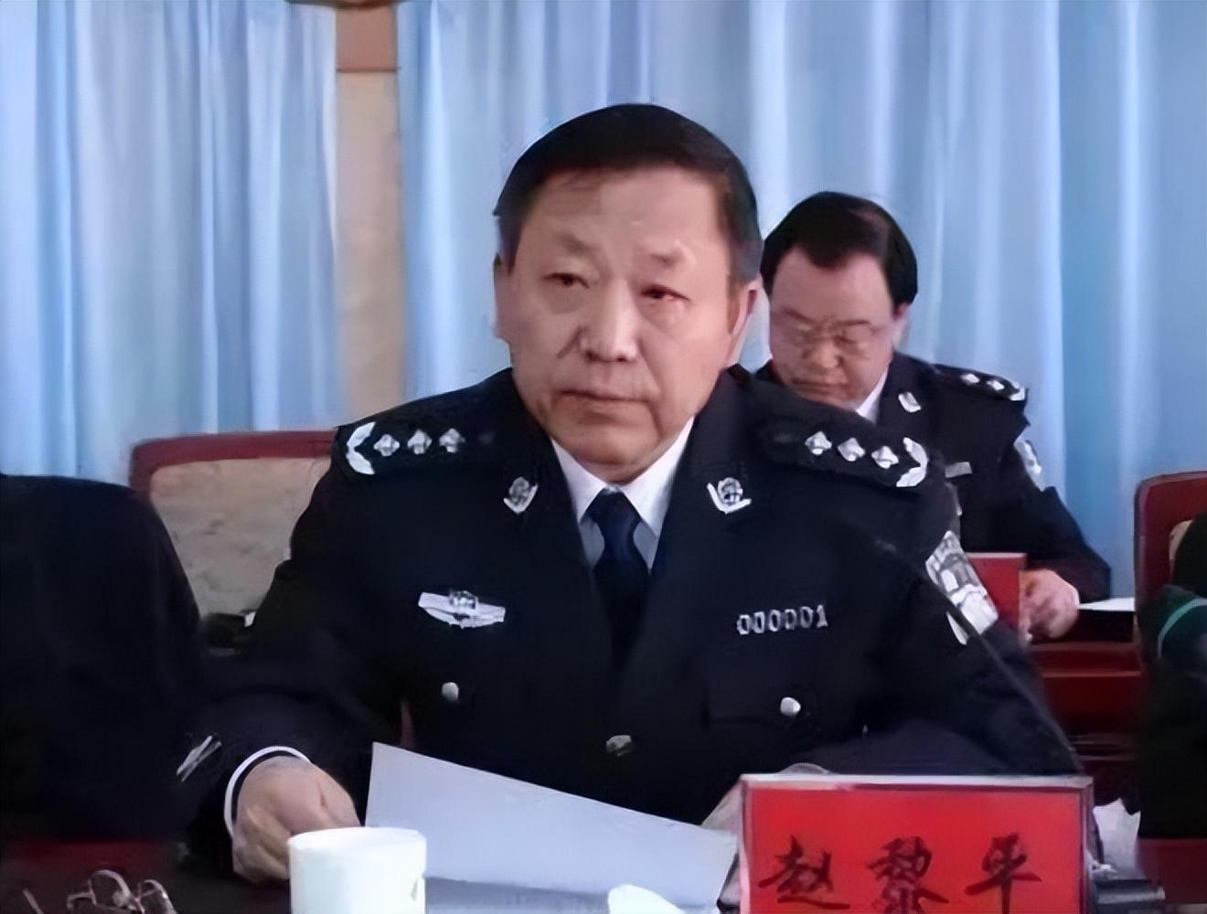 内蒙古警察枪击案重审无期改判四年的深度解读