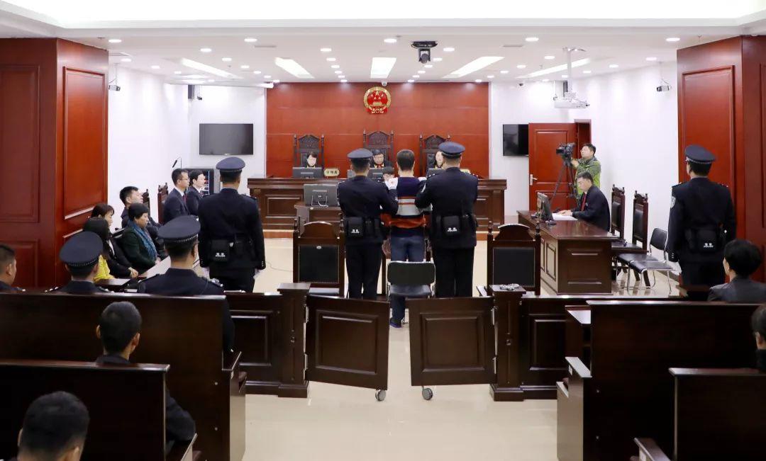 内蒙古警察枪击案重审无期改判四年的深度解读