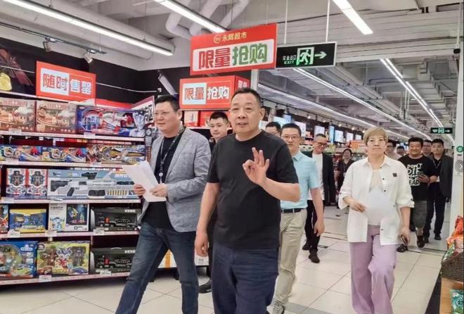 胖东来的逆袭之路，从草根到网络红人的崛起报道