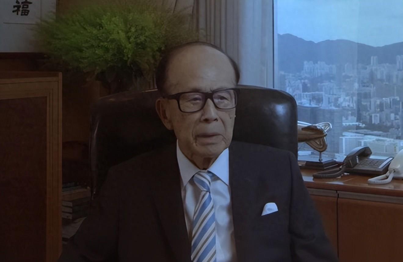 李嘉诚投资港口之路，揭秘港口投资背后的故事