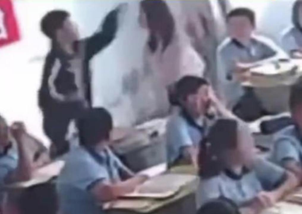 江西一县预测年均剩余超230名教师现象分析