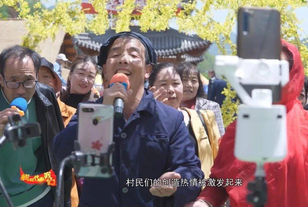 村支书唱歌，一曲乡情的赞歌