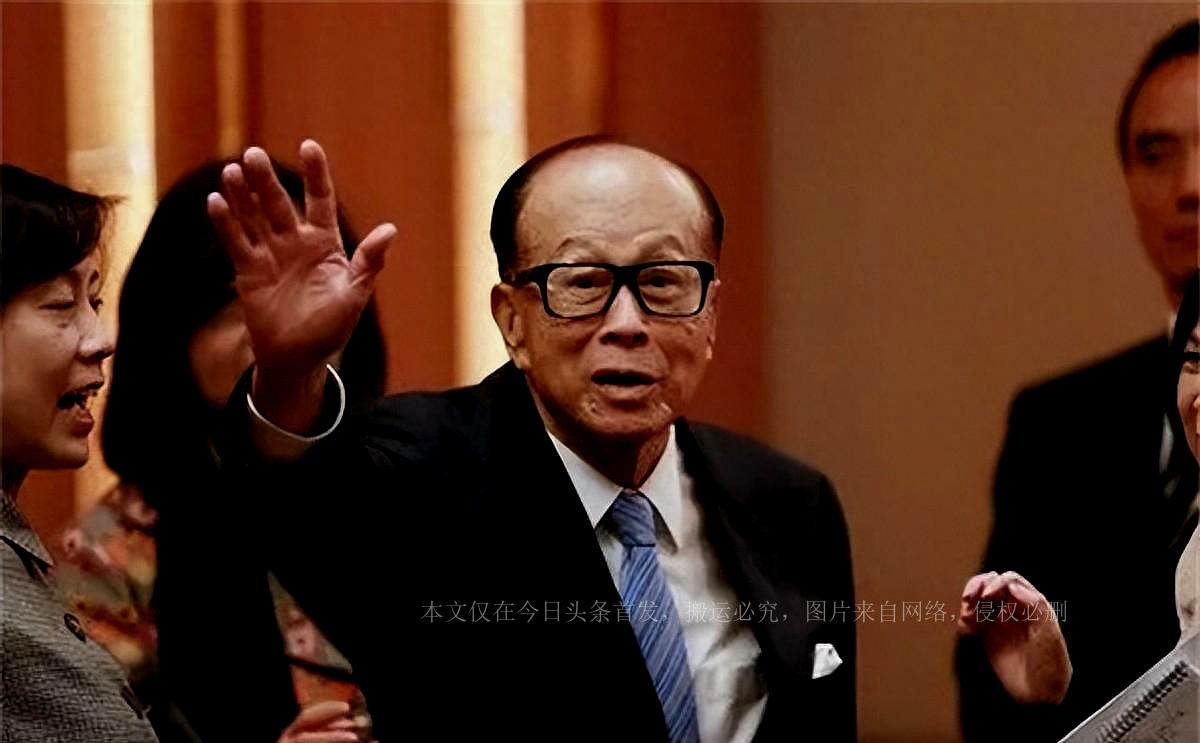李嘉诚卖港口暂缓，背后的故事与市场解读