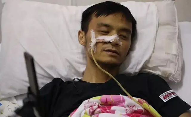警钟长鸣，28岁网红胃癌去世留下四子的人生反思