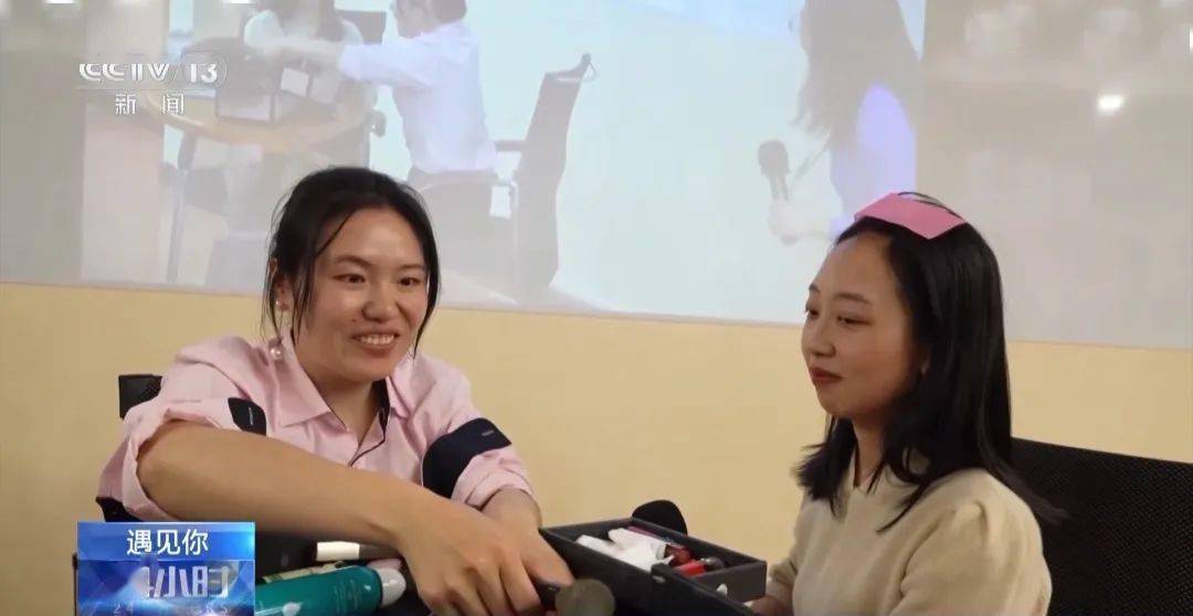 听障女生因太美被质疑，本人承认微调——美丽背后的故事
