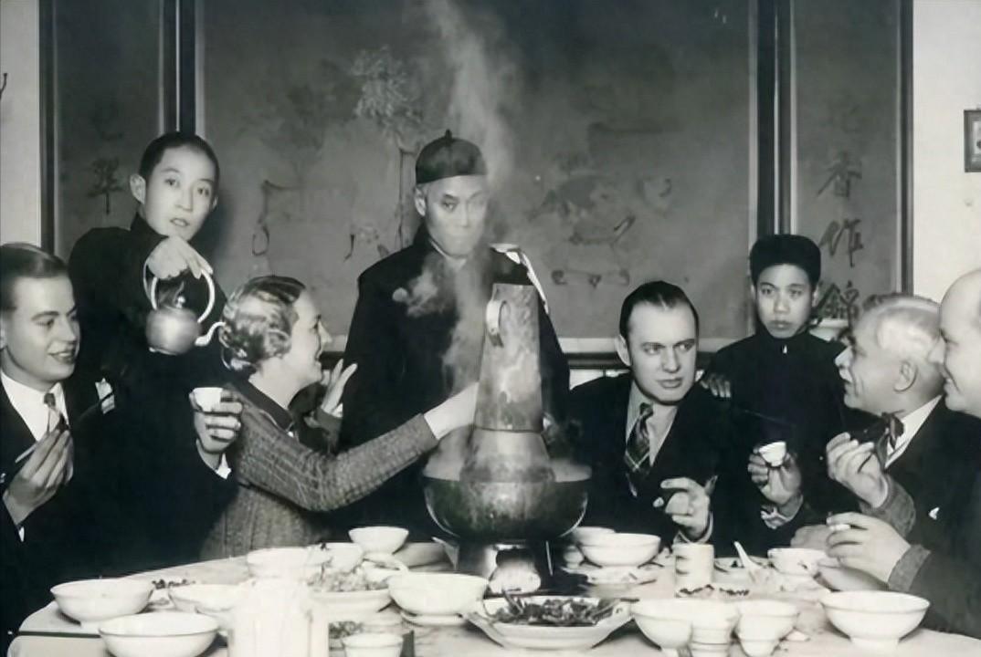 五一假期，大量外国人涌入中国，共享繁华盛宴