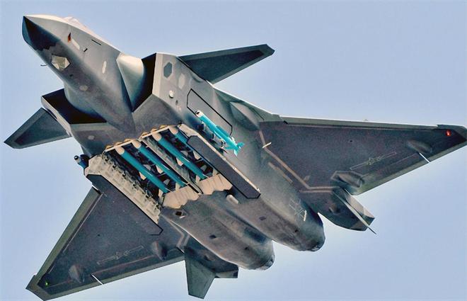 巴军歼-10与印军阵风之间的较量，一场空中博弈的解读