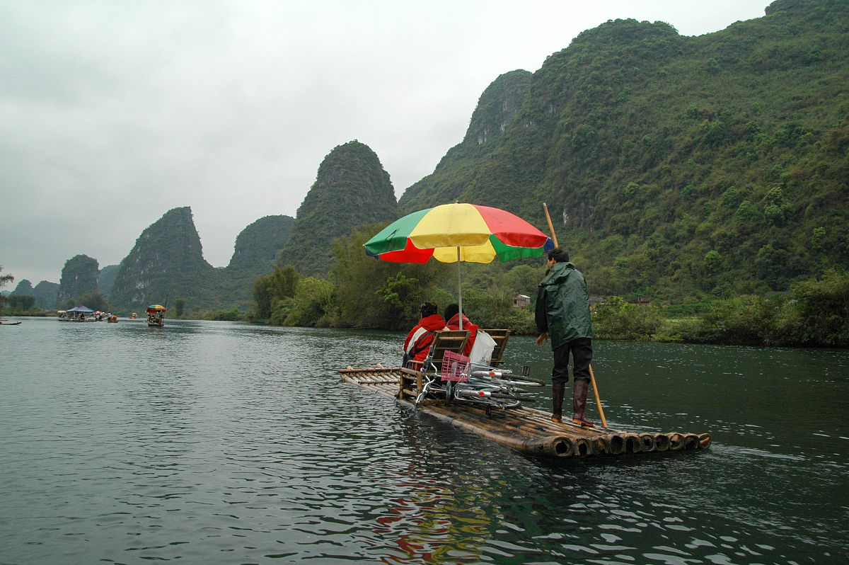 漓江竹筏哪一段最经典？探寻漓江竹筏之旅的绝美篇章