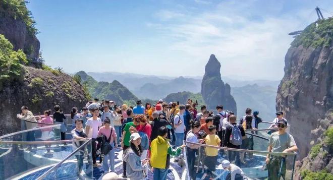 五一各景区情绪价值拉满，畅游狂欢掀起热潮