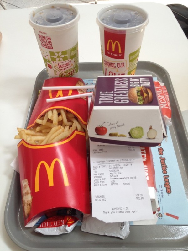 国泰航空发过期零食事件深度解析