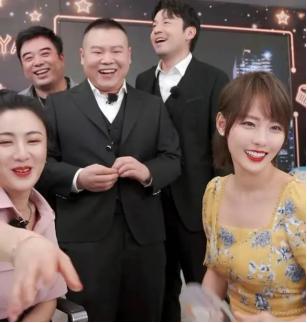 李佳琦回应妈妈直播带货，家庭直播新势力崛起