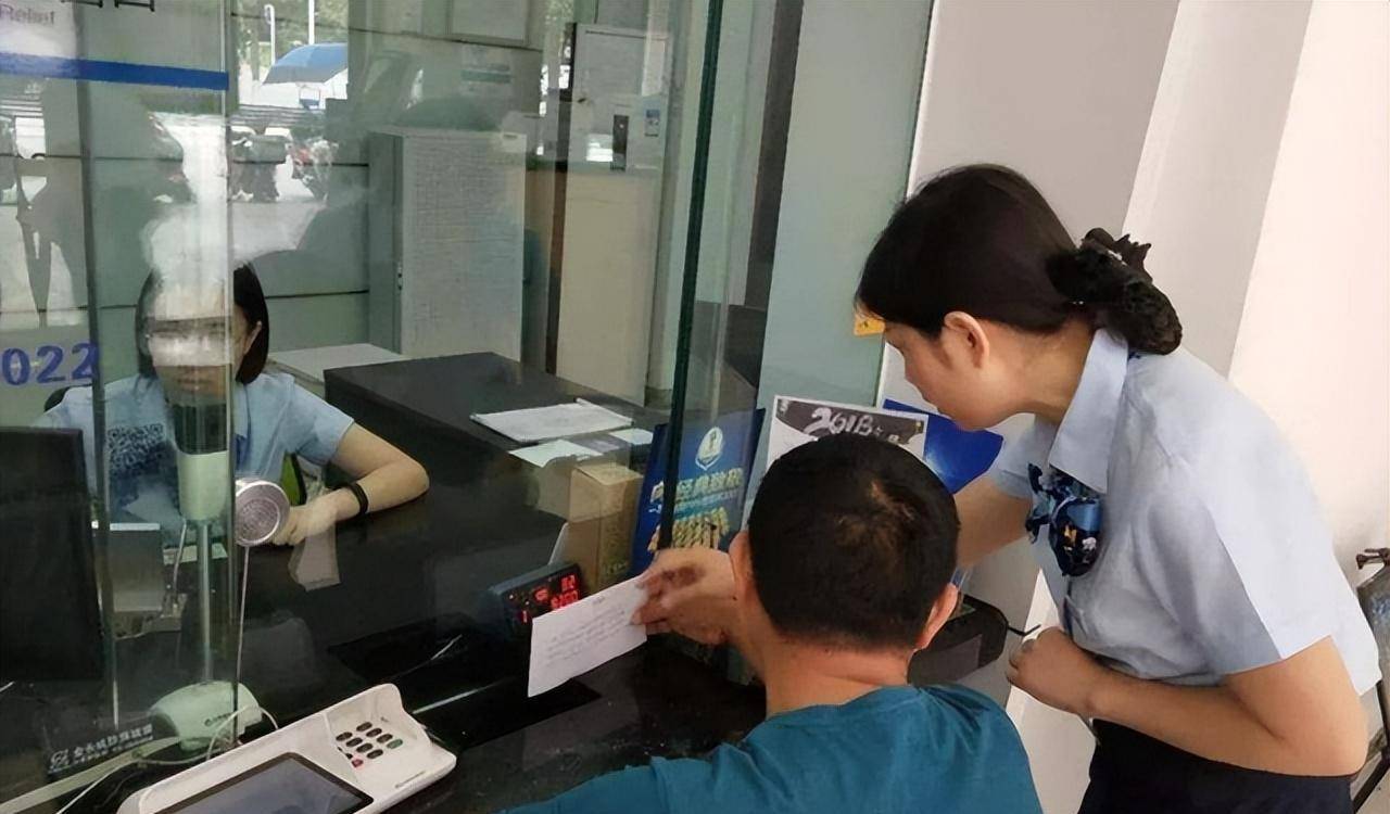 病重老人需亲自取款猝死银行案例给我们带来了哪些启示