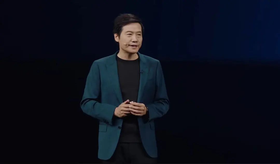 雷军，小米YU7，没有三十几万下不了台
