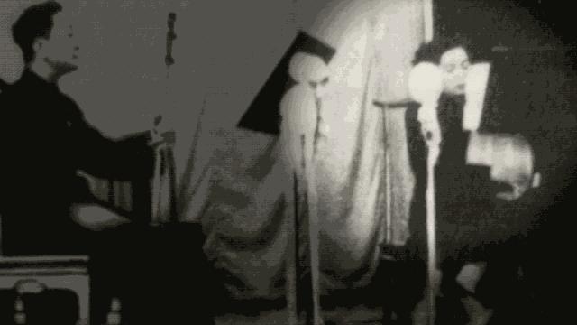街头遇见的浪漫，90后夫妻的卖艺人生