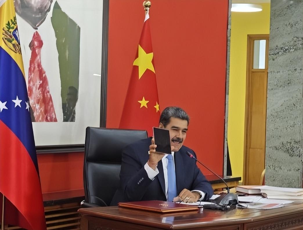 外国记者直呼中国产的手机都太值了