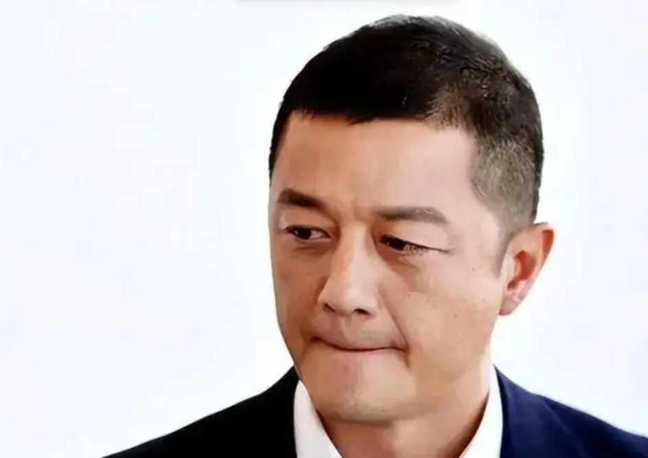 李亚鹏老婆，分居很久，但没有离婚