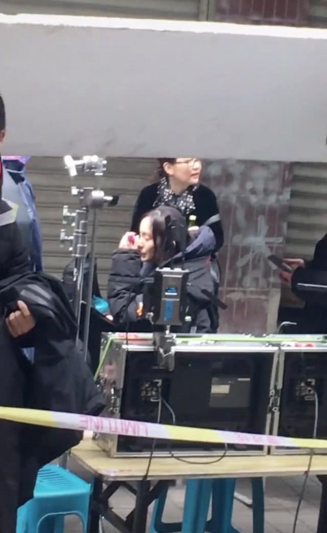 杨幂拍戏现场，探班日记与粉丝心声