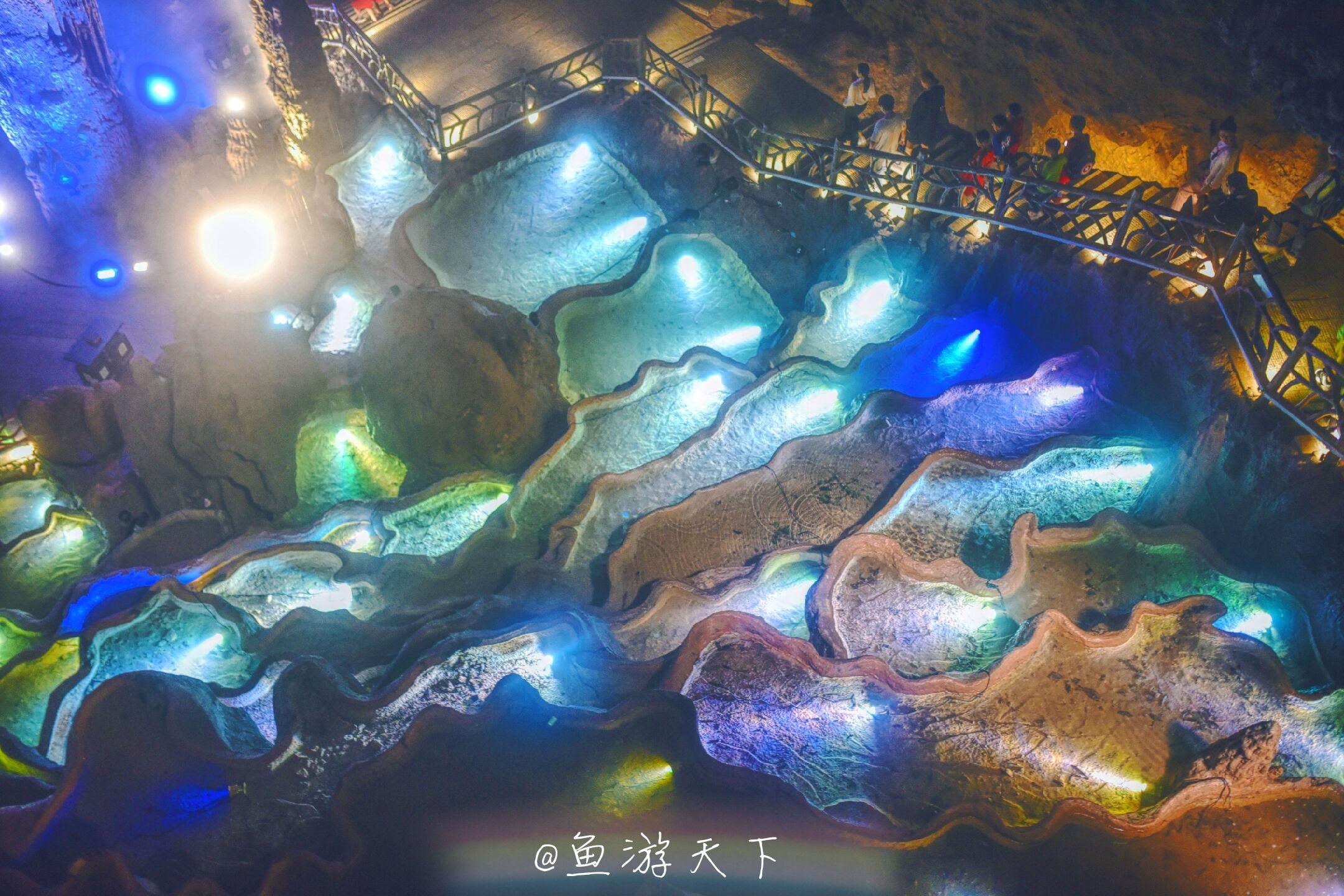 张家界溶洞垃圾已打捞2.7吨，环境与生态的保护行动