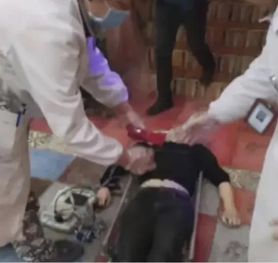 疑被蛇咬伤身亡女子正准备读研，悲剧背后的深度思考