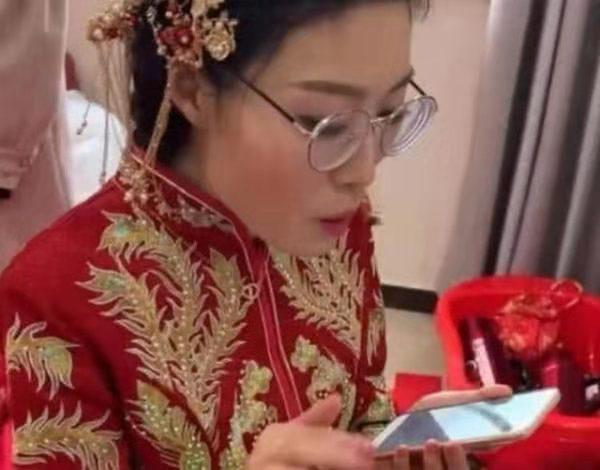 馒头的早到与新婚的波折，宾客离场背后的故事