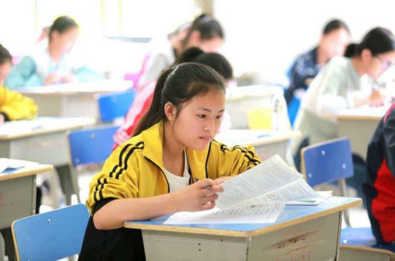 五胞胎同时高考，挑战与机遇并存