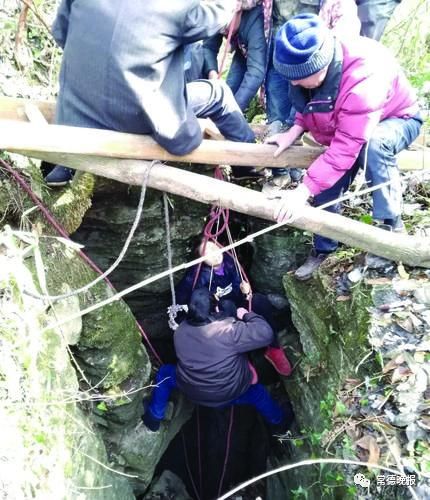 村支书威胁拍天坑垃圾者被停职事件分析