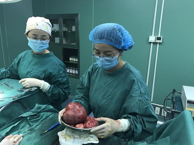 美女切除子宫手术，深度解析与关注