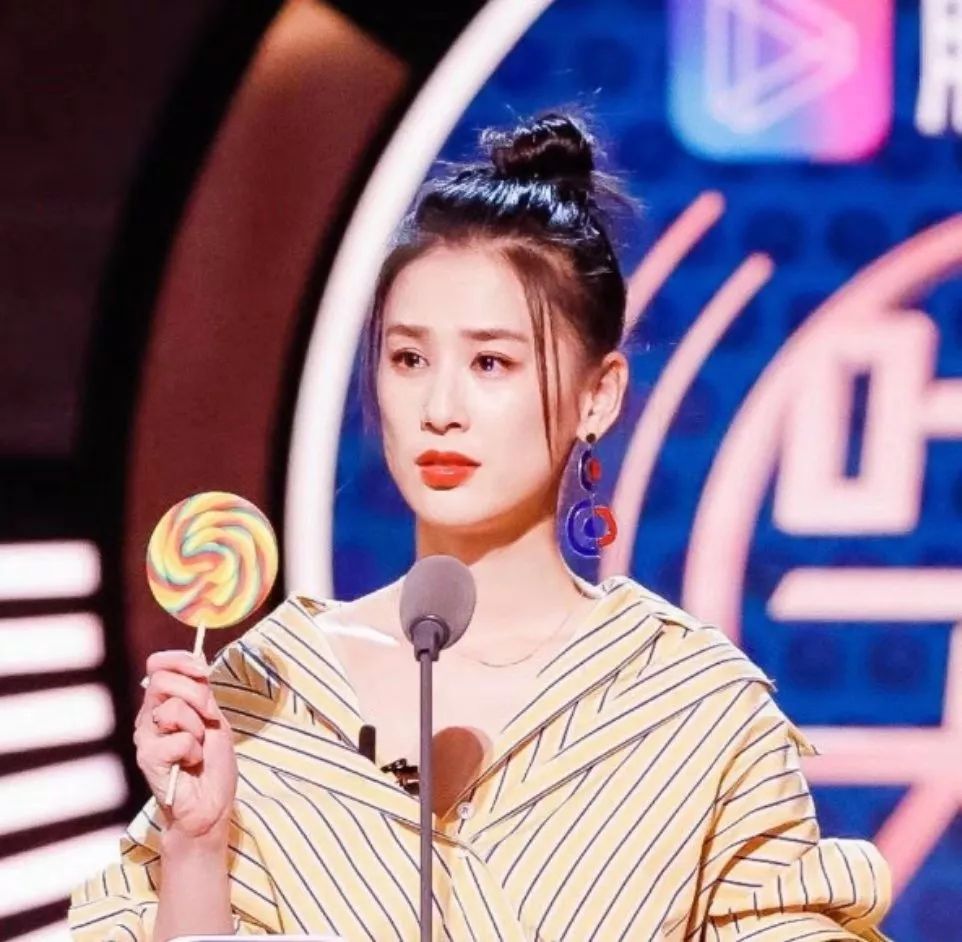 黄圣依与贾静雯同台共舞，节目魅力无限
