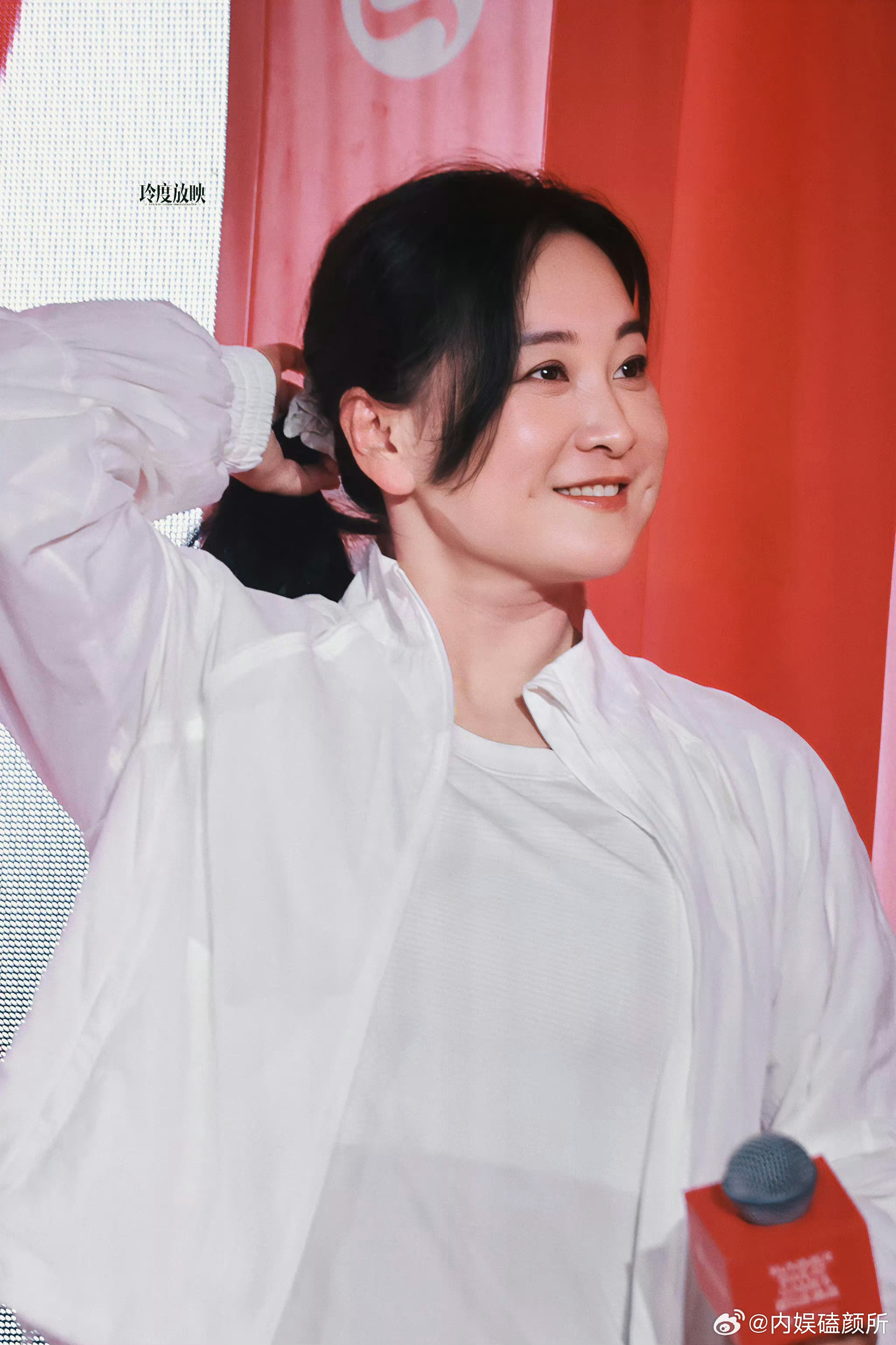贾玲2021近况，事业红火，生活多彩