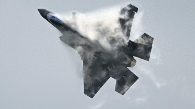 伊朗公布击落以色列F-35战机画面，一场空中对决的震撼揭秘
