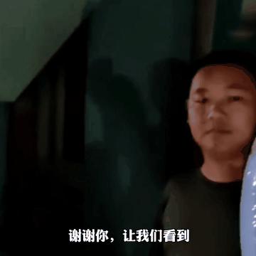 因暴雨学生游泳赶考，一场与时间的较量