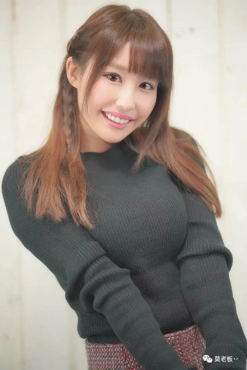 韩星周鹤年因嫖娼风波引发关注，明日花绮罗背后的真相究竟如何？