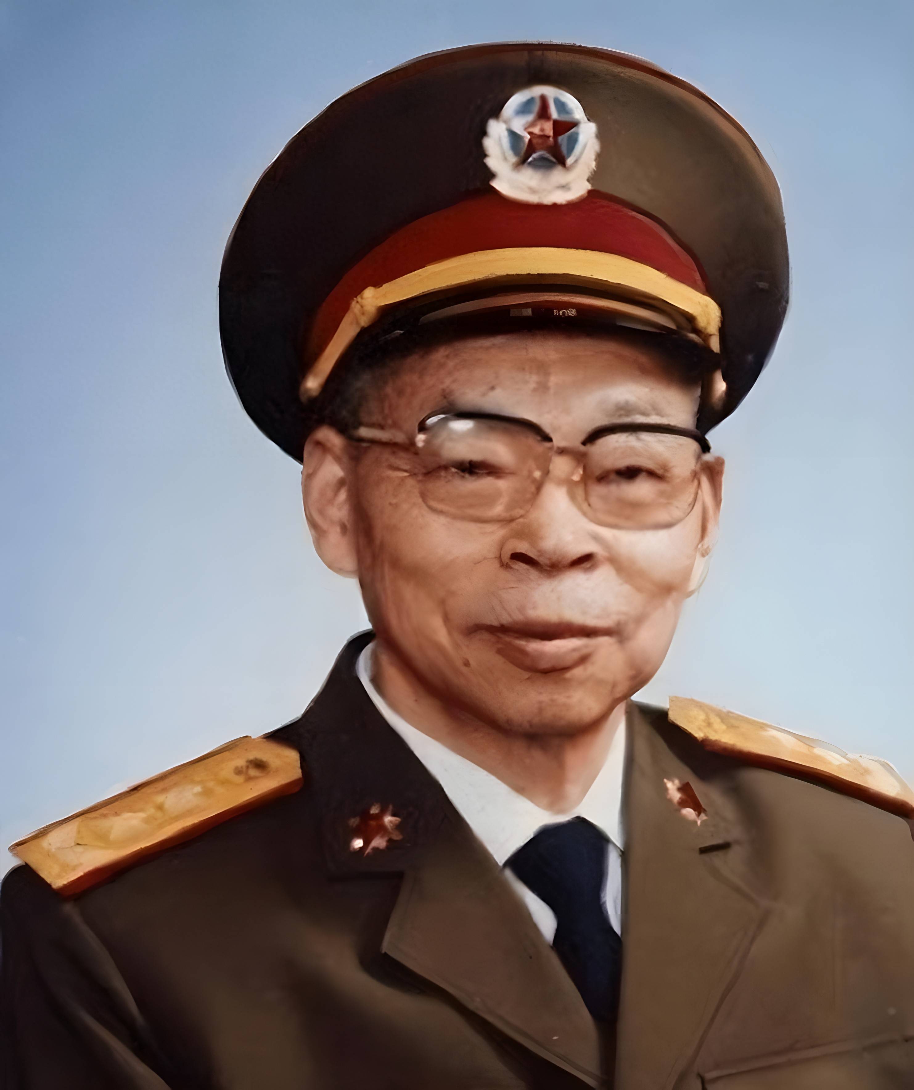 原二炮副政委阴法唐将军逝世，缅怀一位英勇将领的传奇人生