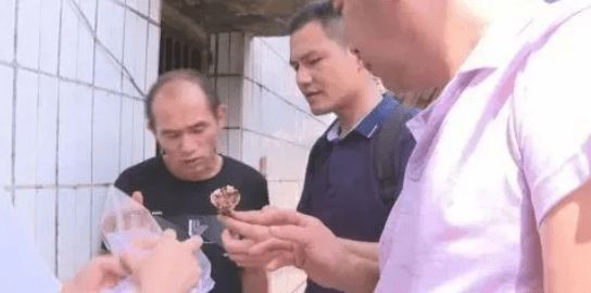 砍死祖孙三代凶手称吃5年精神病药，事件深度剖析