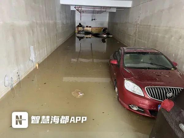 车库被淹被困22小时，一场突如其来的灾难与救援行动