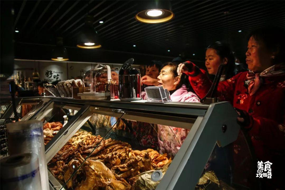 胖东来试吃胖东来试吃大揭秘，一场味蕾的盛宴！